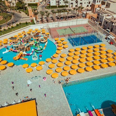 Pickalbatros The Palace Port Ghalib Exterior photo Aerial view of the resort
