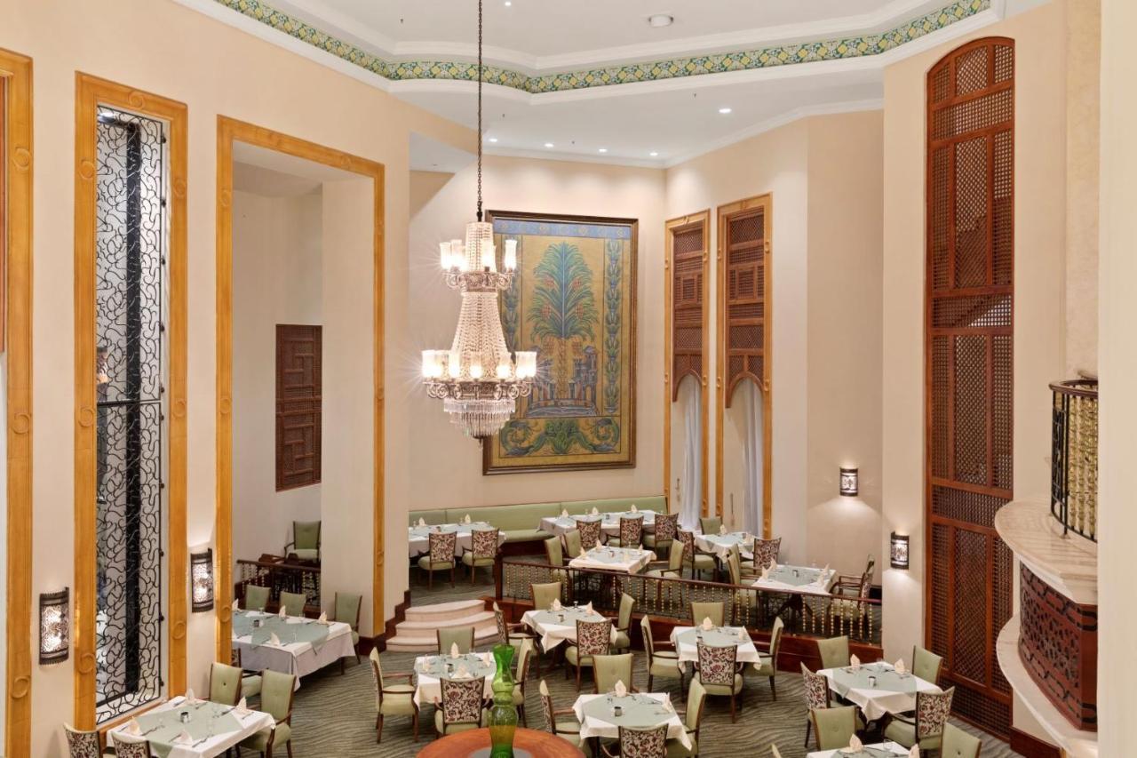 Pickalbatros The Palace Port Ghalib Exterior photo The restaurant