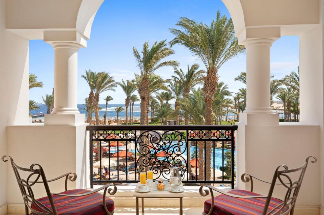 Pickalbatros The Palace Port Ghalib Exterior photo Balcony of a guest room