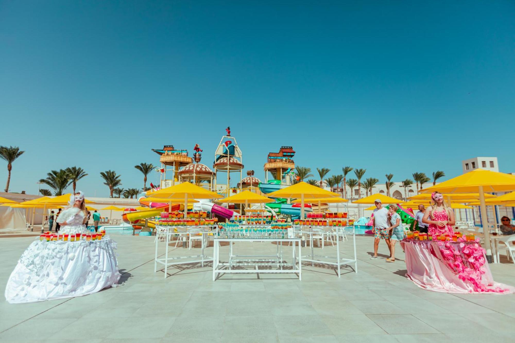 Pickalbatros The Palace Port Ghalib Exterior photo Aqua Park