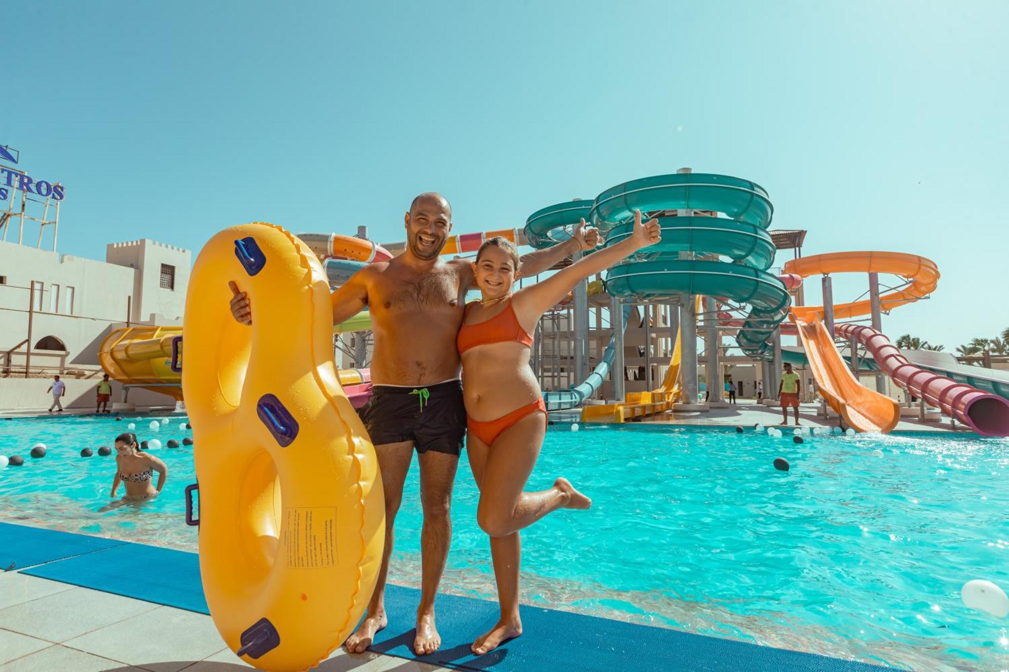 Pickalbatros The Palace Port Ghalib Exterior photo Aqua Park
