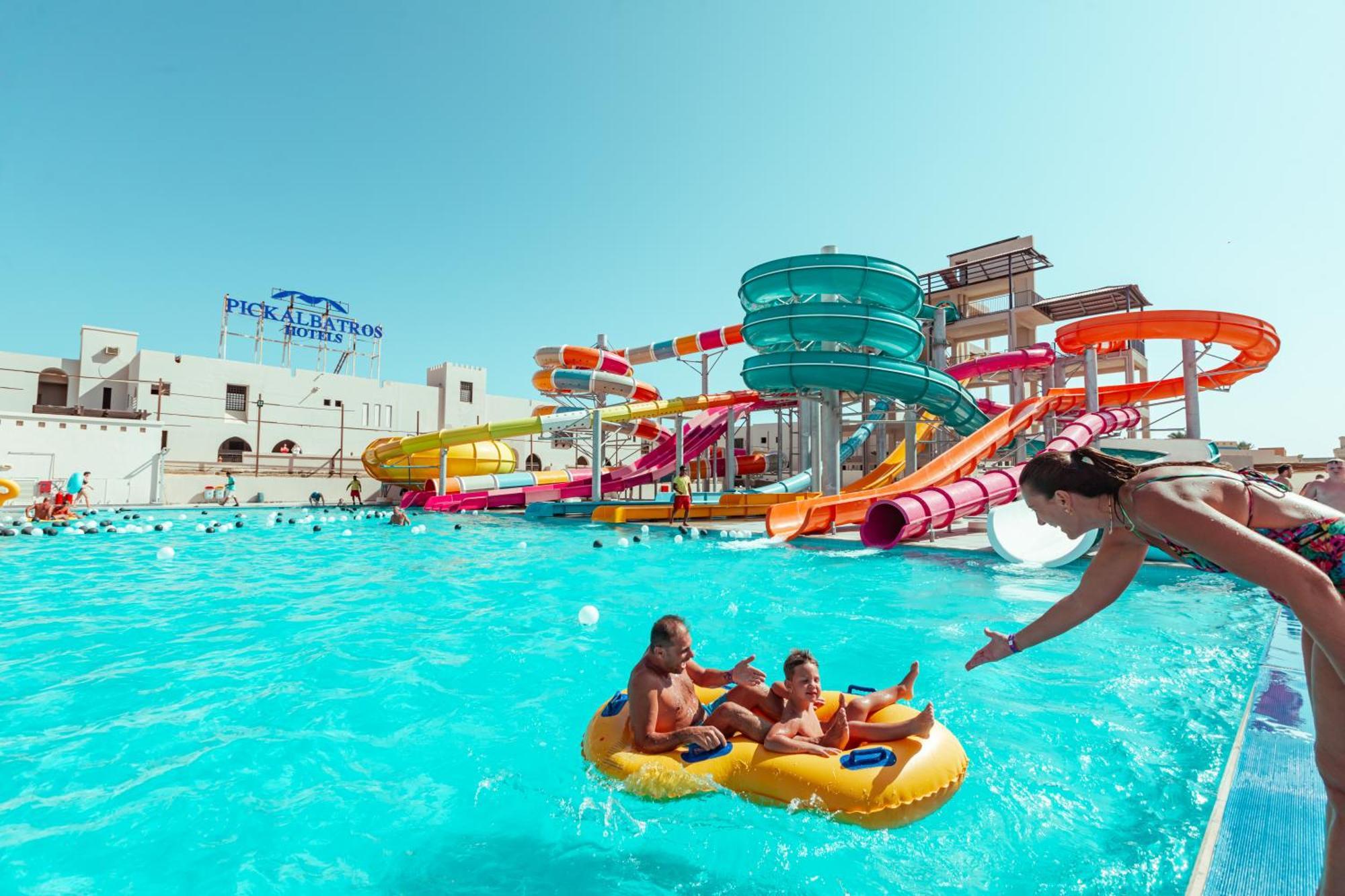Pickalbatros The Palace Port Ghalib Exterior photo Aqua Park