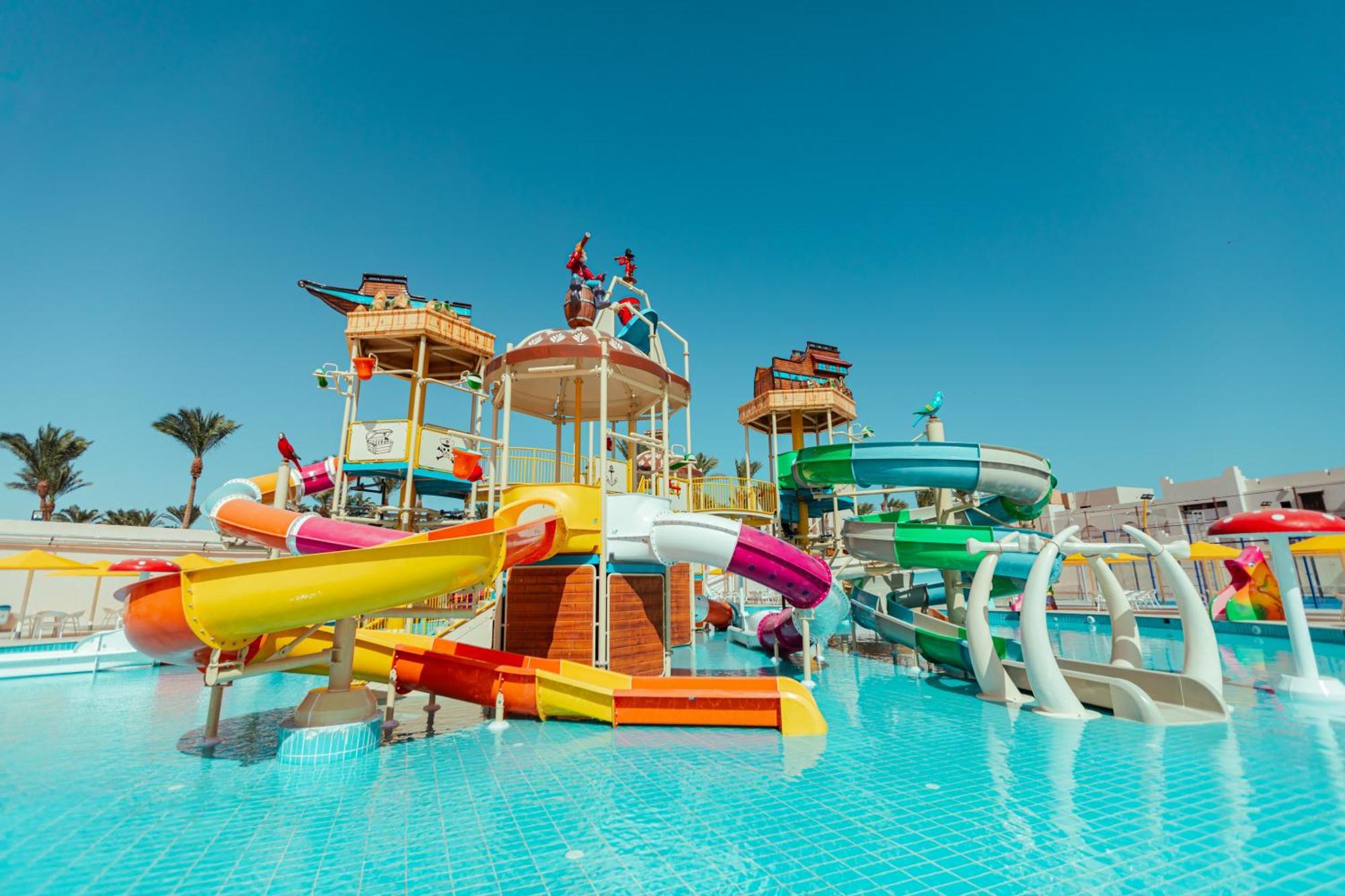 Pickalbatros The Palace Port Ghalib Exterior photo Aqua Park