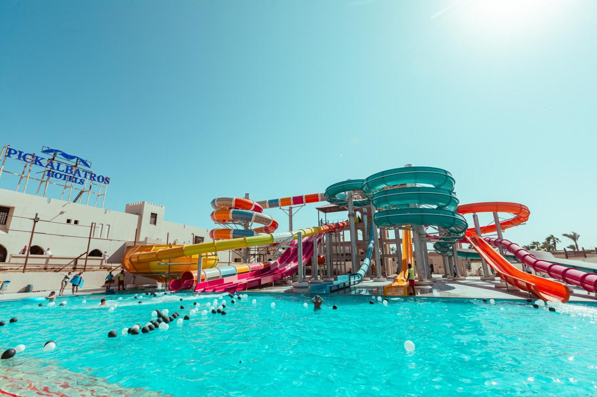 Pickalbatros The Palace Port Ghalib Exterior photo Water park