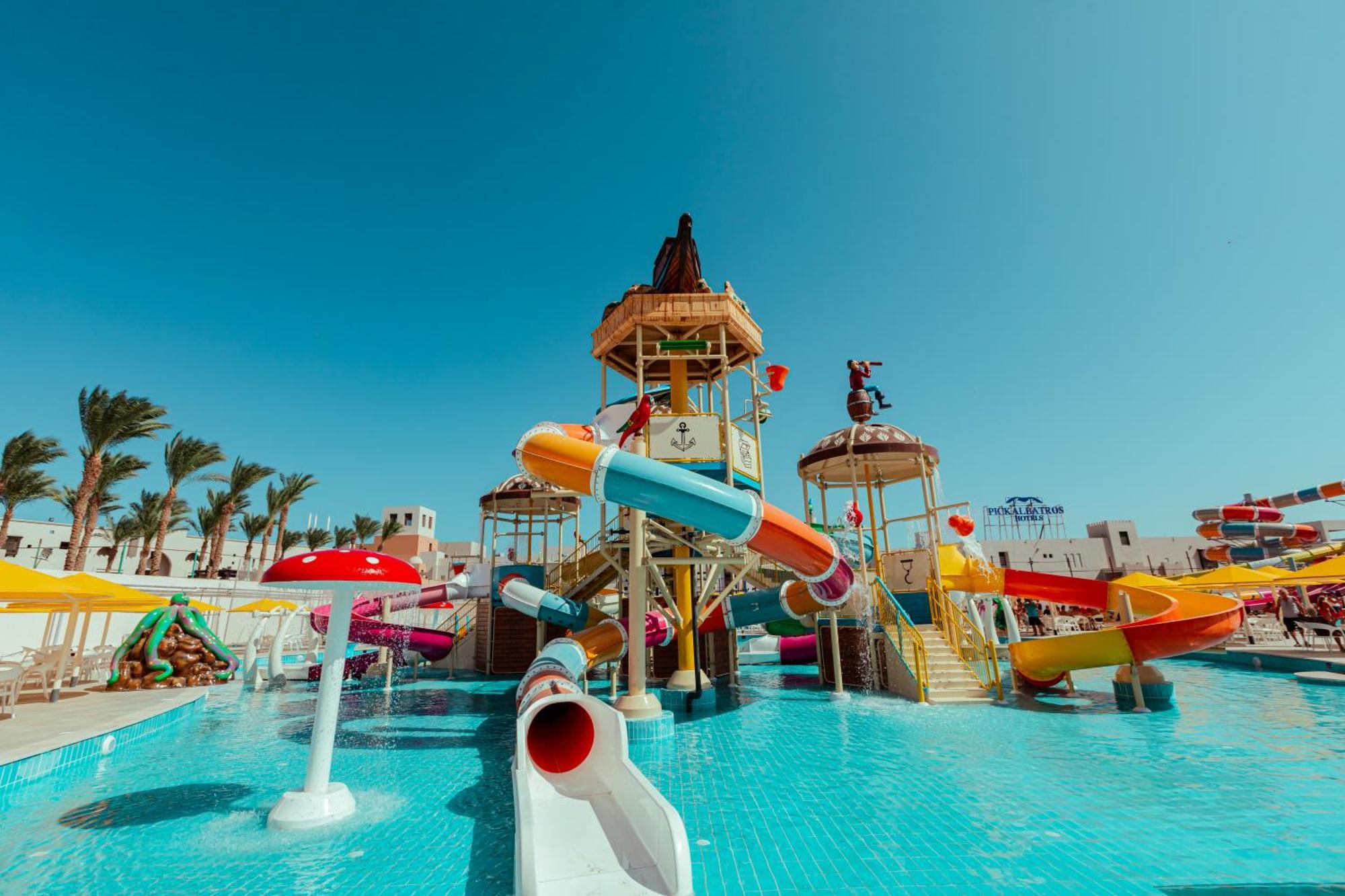 Pickalbatros The Palace Port Ghalib Hotel Exterior photo Aqua Park