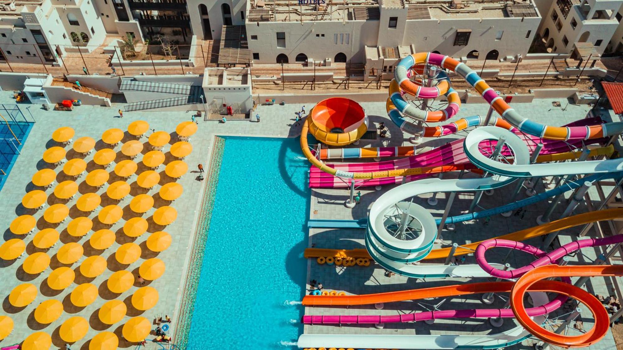Pickalbatros The Palace Port Ghalib Exterior photo Aerial view of the park