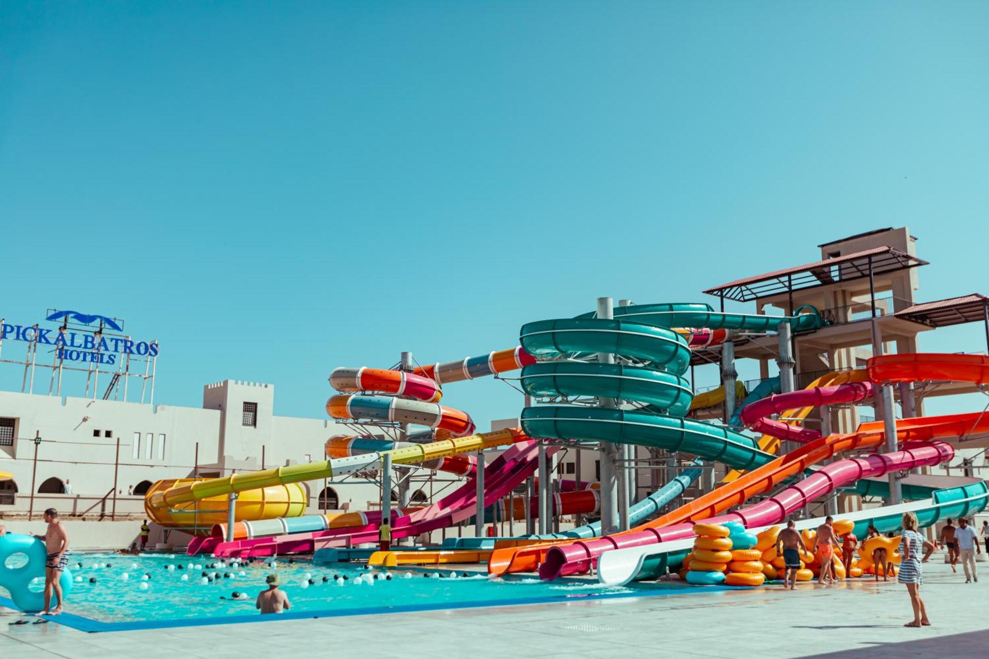 Pickalbatros The Palace Port Ghalib Exterior photo Albatros Water Park